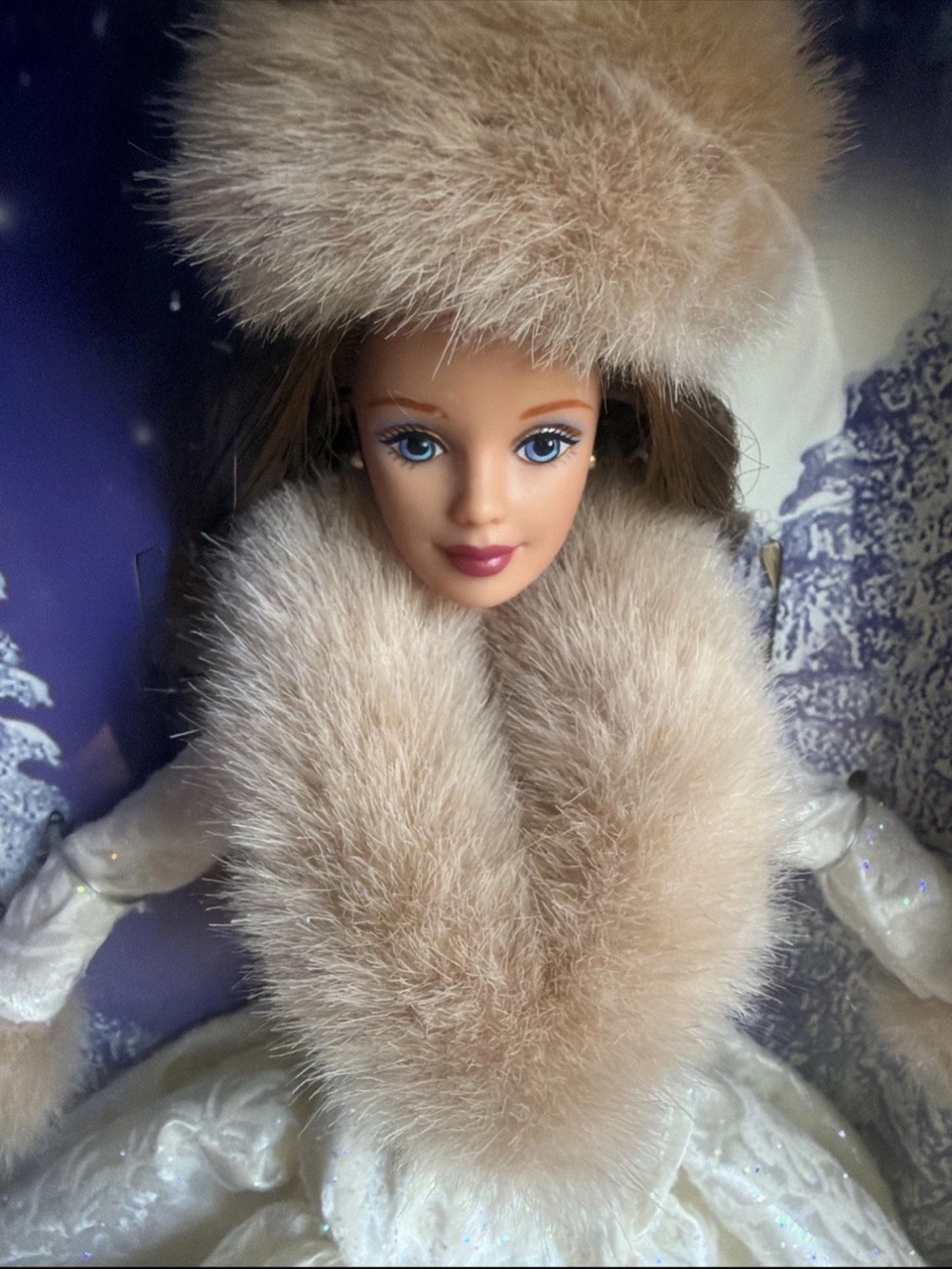 Winter Evening Barbie Special Edition Doll Brunette 1998 NRFB SEALED - Picture 2 of 8